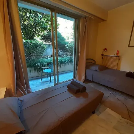 Le Renoir Apartment
